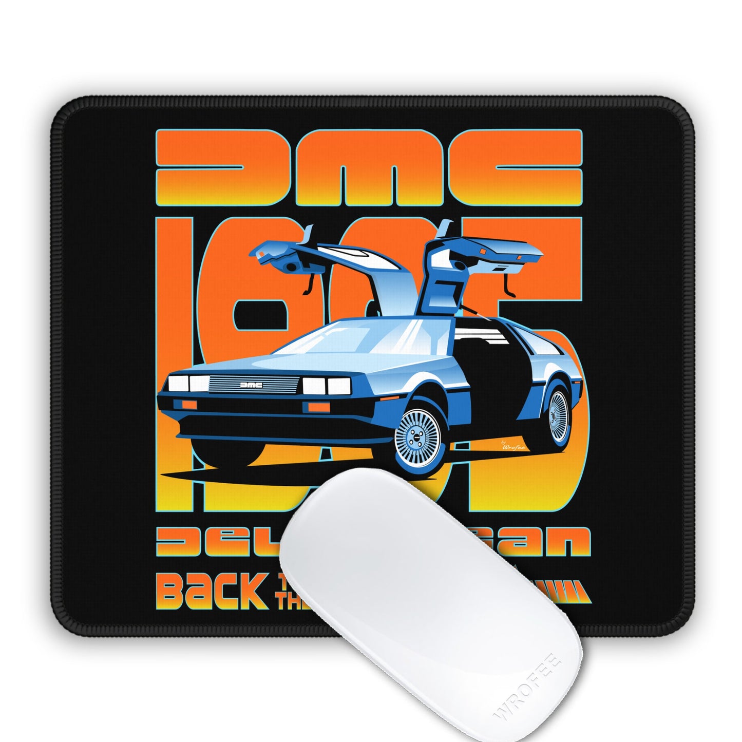 Mouse pad with DMC Delorean car design and a white mouse on a black background